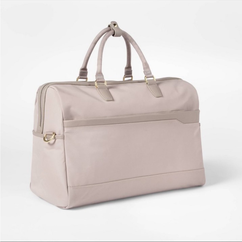 Signature Weekender Bag Open Story